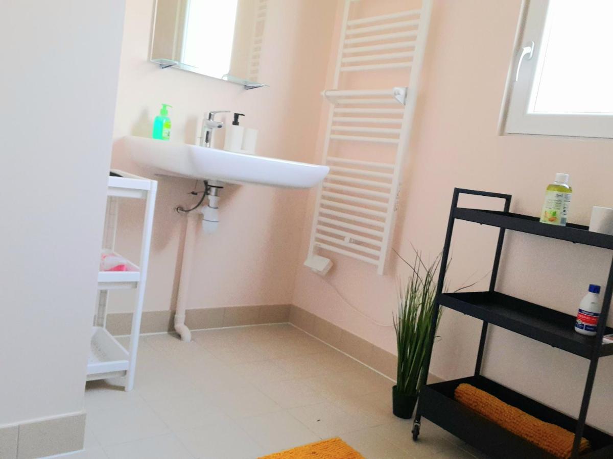Ferienwohnung L'Ilot - Cosy Moderne Avec Parking Bourges Exterior foto